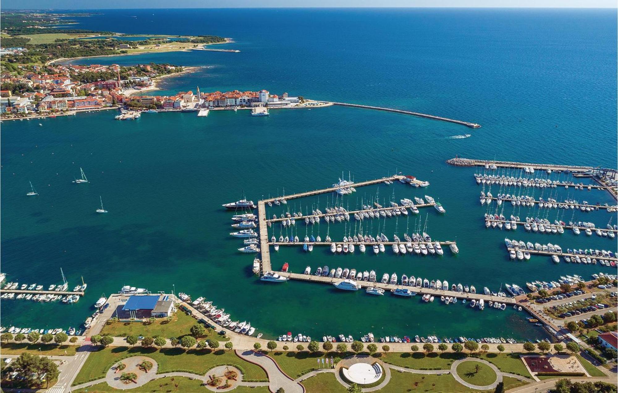 Stunning Apartment In Umag With Wifi Екстер'єр фото